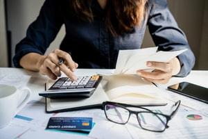How Is Spousal Maintenance Calculated in Illinois?