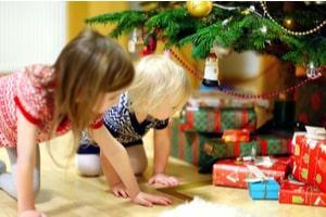 Coordinating Christmas Gifts for Children After Divorce