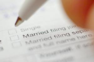 How Divorce Affects Tax Filing Status, Dependents