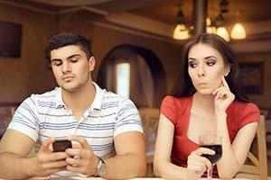 Friendly Texting Can Lead to Affairs, Divorce